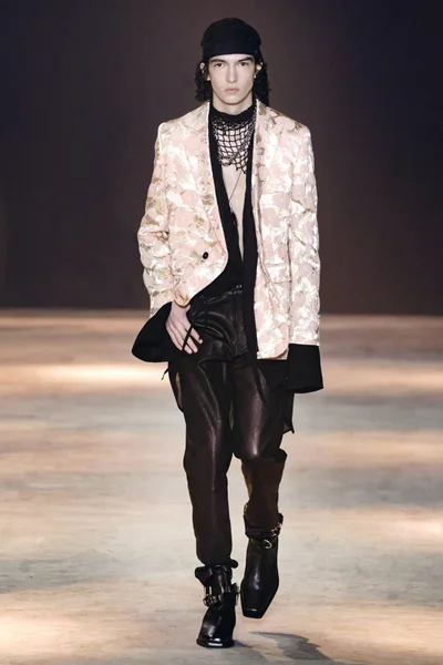Look 41
